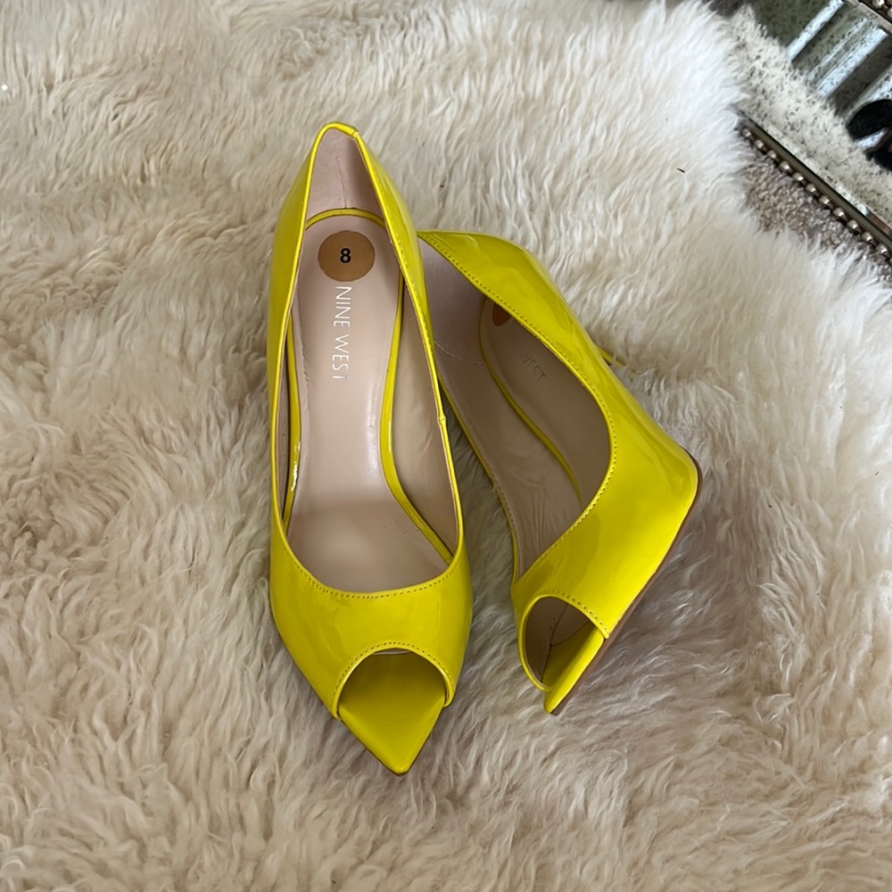 Lemon shoes